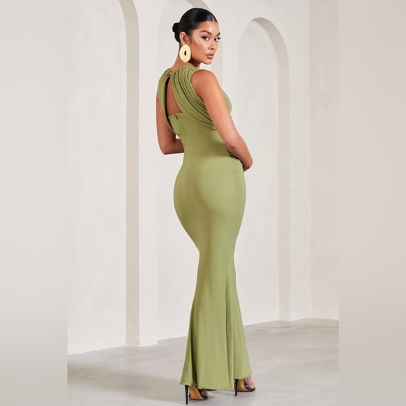 Club L London Riley Olive Ruched Sleeveless Open-Back Maternity Maxi Dress - Picture 4 of 10